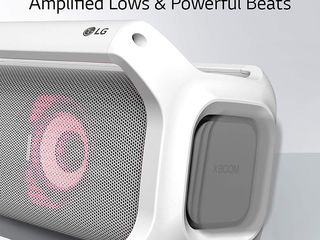 LG PK7W XBOOM Go Water-Resistant Wireless Bluetooth Party Speaker with Up To 22 Hours Playback - Whi foto 8