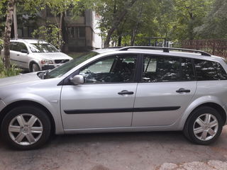 Renault Megane foto 2