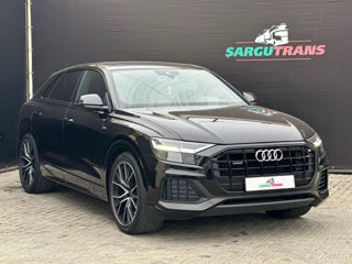 Audi Q8 foto 3