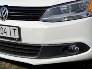 Продам бампер от vw jetta 6 2013 г в сборе с всем с туманками решетками и такдалее foto 1