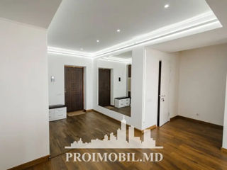 Apartament cu 2 camere, 100 m², Centru, Chișinău foto 12