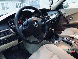 BMW 5 Series foto 6