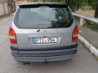 Opel Zafira foto 3