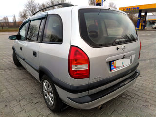 Opel Zafira foto 4