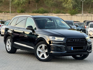 Audi Q7 foto 1