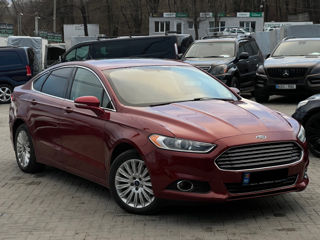 Ford Fusion foto 4