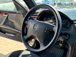 Mercedes E-Class foto 9