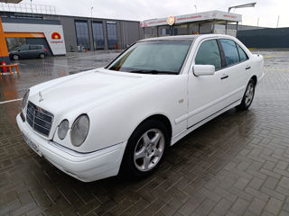 Mercedes E-Class