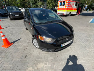 Mitsubishi Colt foto 3