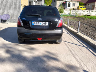 KIA Rio foto 2