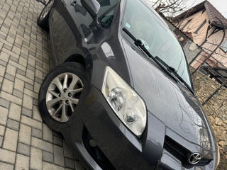 Toyota Auris foto 2