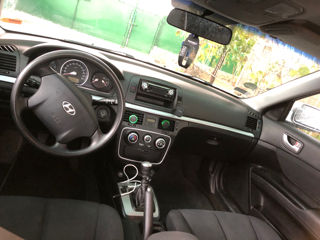 Hyundai Sonata foto 8