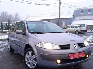 Renault Megane foto 2