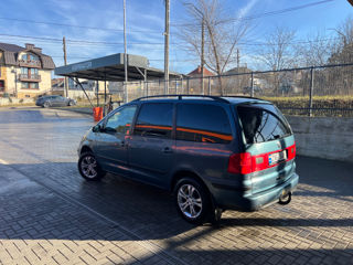 Volkswagen Sharan foto 9