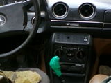 Mercedes Series (W123) foto 4