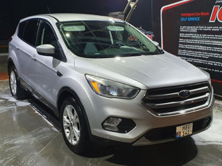 Ford Escape foto 2