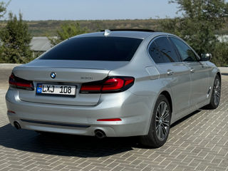 BMW 5 Series foto 3