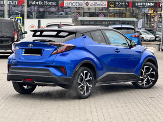 Toyota C-HR foto 4