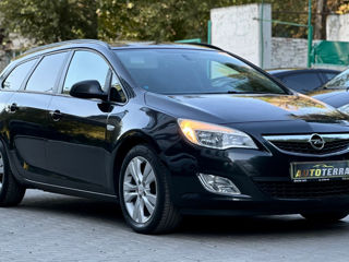 Opel Astra foto 1