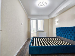 Apartament cu 2 camere, 68 m², Centru, Chișinău foto 4