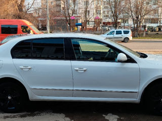 Skoda Superb foto 2