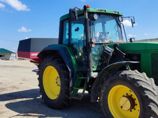 Tractor JD 6910