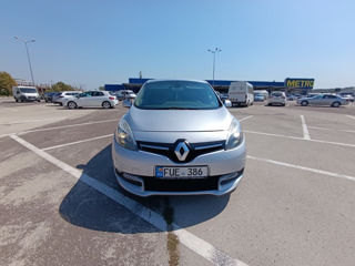 Renault Grand Scenic foto 8