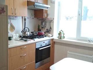 Apartament cu 2 camere, 42 m², Botanica, Chișinău foto 5