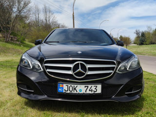 Mercedes E-Class foto 2