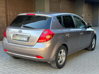 KIA Ceed foto 4