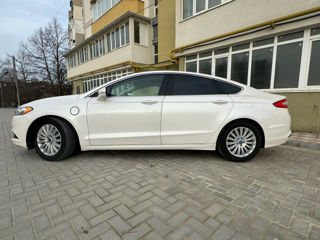 Ford Fusion foto 4