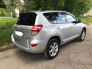 Toyota Rav 4 фото 4