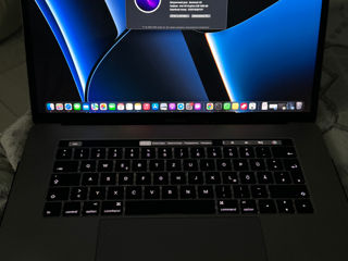 MacBook Pro 15 2017  i7 16/512gb Touchbar