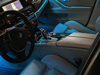 BMW 5 Series foto 5