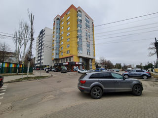 Apartament cu 3 camere, 70 m², Buiucani, Chișinău foto 20