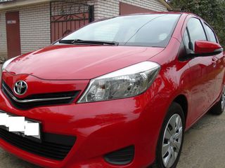 Toyota Yaris foto 1