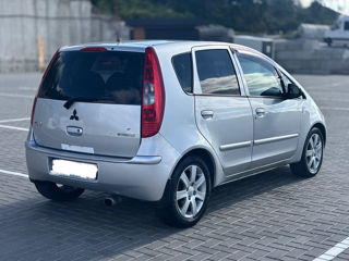 Mitsubishi Colt foto 4