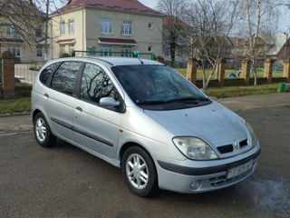 Renault Scenic foto 2