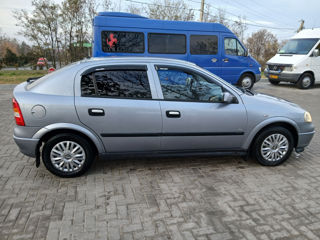 Opel Astra foto 10