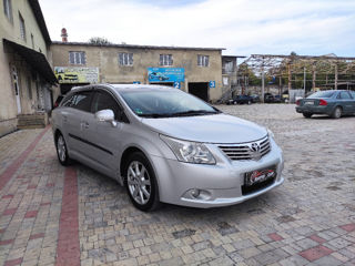 Toyota Avensis foto 3