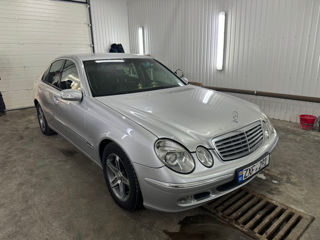 Mercedes E-Class foto 4