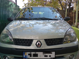 Renault Clio foto 2