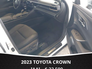 Toyota Crown foto 6