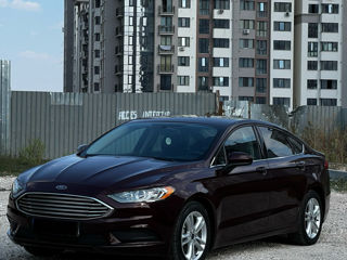 Ford Fusion foto 1