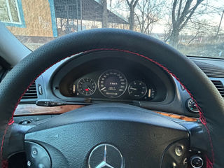 Mercedes E-Class foto 6