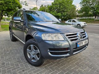 Volkswagen Touareg foto 2