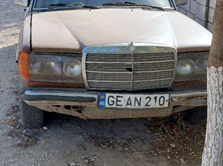 Разбираю Mercedes w123 240d foto 7