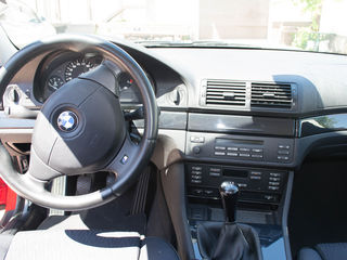 BMW 5 Series foto 9