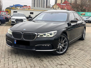 BMW 7 Series foto 1