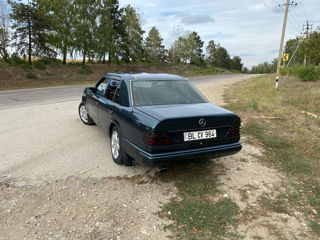 Mercedes Series (W124) foto 8